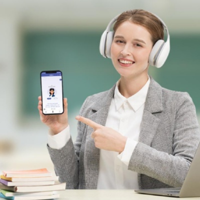 AI English Go Recognized as a Leading Case at WAIC 2025, Reshaping Basic English Education